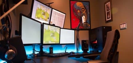 Tous les geeks rêveraient d’avoir cette chambre pour être tranquille Pièce geek, chambre geek pour jouer tranquille