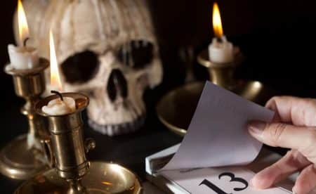 25 superstitions les plus étranges au monde Superstitions étranges et bizarres