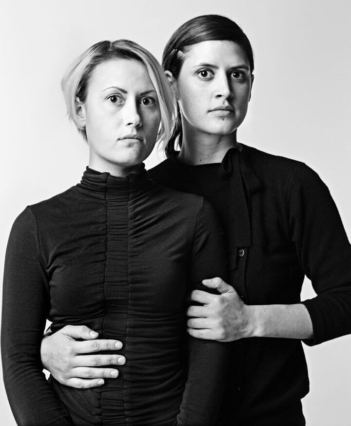 Gens à la ressemblance troublante, de parfaits inconnus se ressemblent comme des jumeaux ou sosies et ont été réunis par le photographe François Brunelle