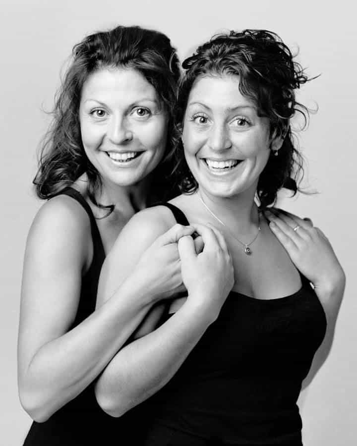 Gens à la ressemblance troublante, de parfaits inconnus se ressemblent comme des jumeaux ou sosies et ont été réunis par le photographe François Brunelle