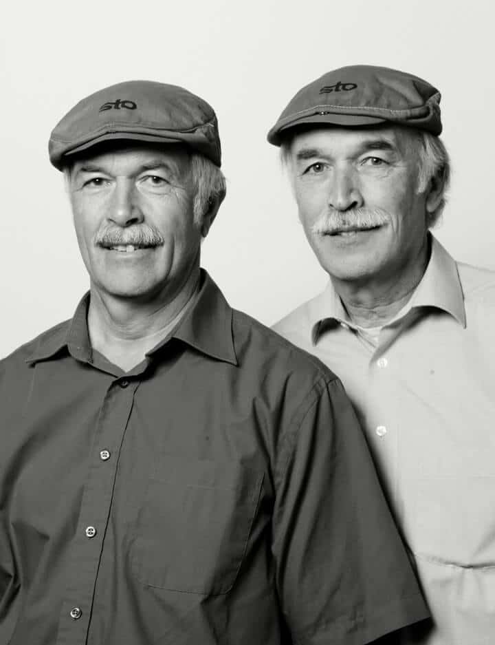 Gens à la ressemblance troublante, de parfaits inconnus se ressemblent comme des jumeaux ou sosies et ont été réunis par le photographe François Brunelle