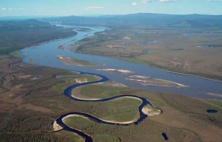 Pourquoi les rivières se courbent-elles ? Méandres rivière courbures