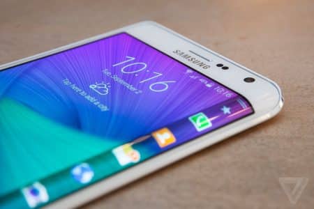 Les 3 smartphones à offrir pour ce noël samsung-galaxy-note-edge