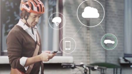 Volvo va sortir un casque connecté pour sécuriser les cyclistes Casque connecté Volvo