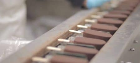 Vidéo: comment sont faites les glaces ? Comment sont fabriquées les glaces ?
