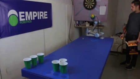 Ce robot peut vous battre au beer-pong Versaball beer-pong
