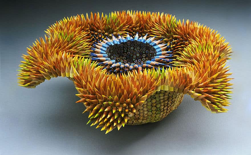 Sculptures crayons couleurs, mines crayons