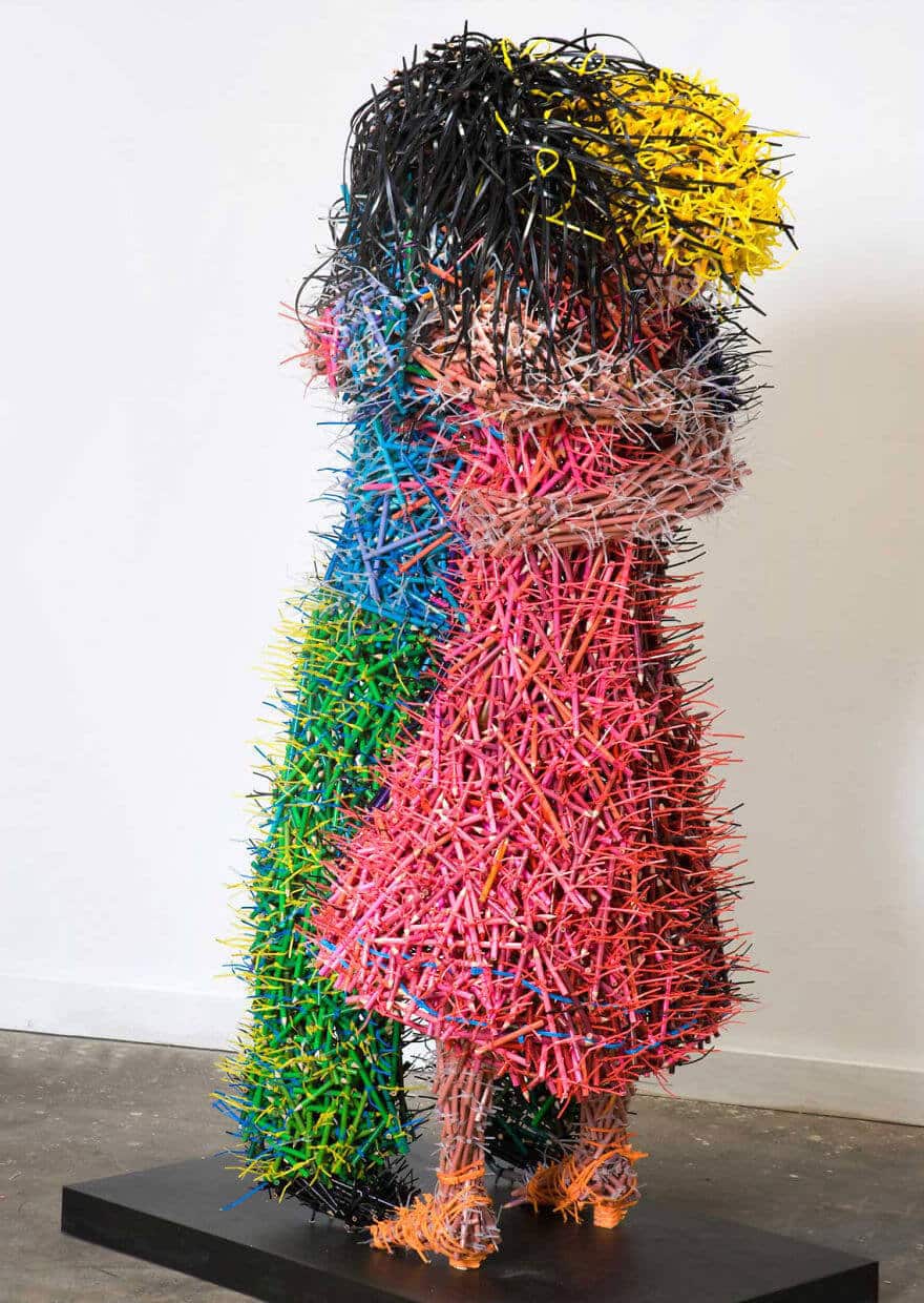 Sculptures crayons couleurs, mines crayons