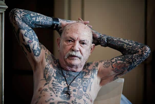 Tatouages personnes âgées, style et mode