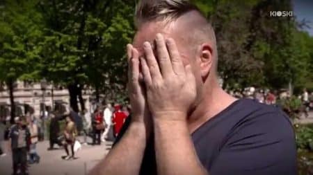 Pour lutter contre les préjugés, un séropositif défie les gens de le toucher Janne Antti, vidéo, VIH, séropositif, expérience sociale