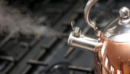 Vidéo: de l’eau en ébulition en dessous de 100°C Bouillant de Franklin, eau bouillir