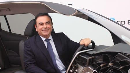 Carlos Ghosn annonce la fin des taxis avec la voiture autonome Carlos Ghosn, fin des taxis avec la voiture autonome
