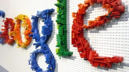 Une intelligence artificielle de Google philosophe avec un humain Google, chatbot, intelligence artificielle