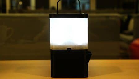 SALt, la lampe qui fonctionne avec de l’eau salée SALt, lampe, eau, sel, pays sans éléctricité