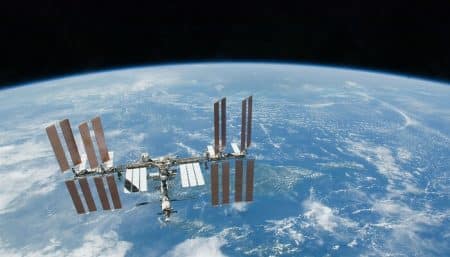 10 retombées intéressantes de la conquête spatiale dans notre vie conquête spatiale satellite