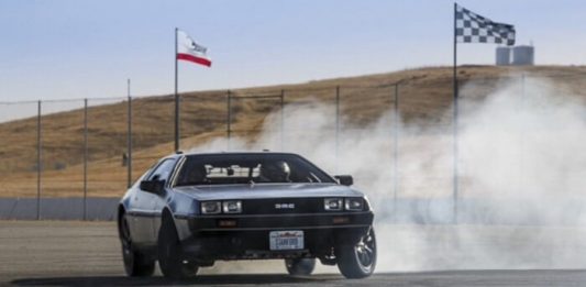 DeLorean, drift, voiture autonome