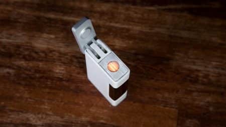JICC Lighter, briquet connecté