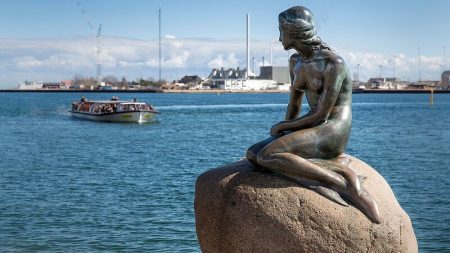 Facebook censure la statue de la Petite Sirène pour nudité statue de La Petite Sirene, Facebook, censure-nudite