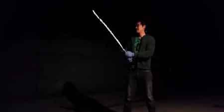 Star Wars: un fan crée un véritable sabre laser pleinement fonctionnel ! vrai sabre laser, Star Wars