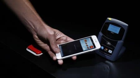 Apple Pay pourrait bientôt faire ses débuts sur Facebook Messenger Apple Pay, Facebook Messenger