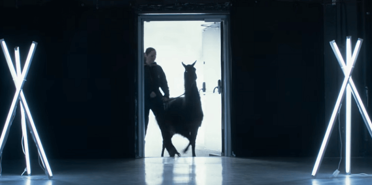 Samsung Galaxy S7: un lama dans une nouvelle vidéo promotionnelle !
