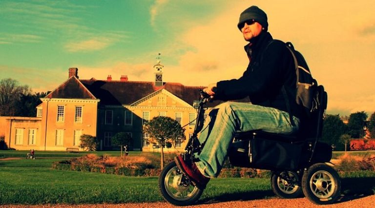 eFOLDi, le scooter extra-pliant pour tous