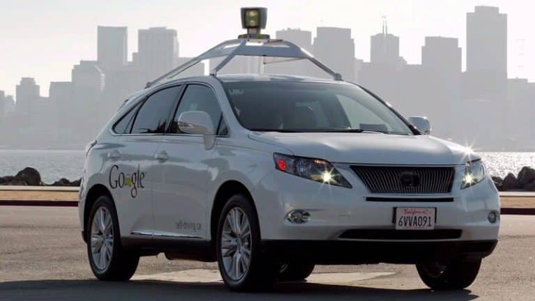 Google Car : la voiture autonome à l’origine d’un accident