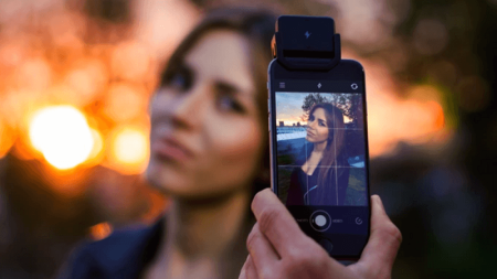 iBlazr 2, le mini-flash LED d’appoint pour smartphones iBlazr 2, flash LED d'appoint pour smartphone