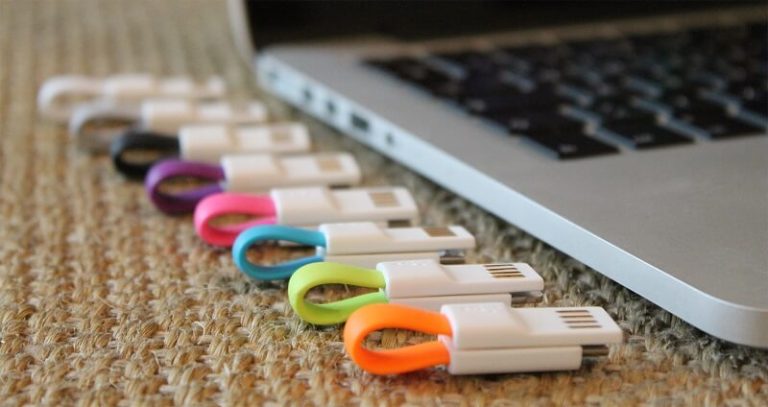 InCharge, le câble de recharge qui fait office de porte-clés
