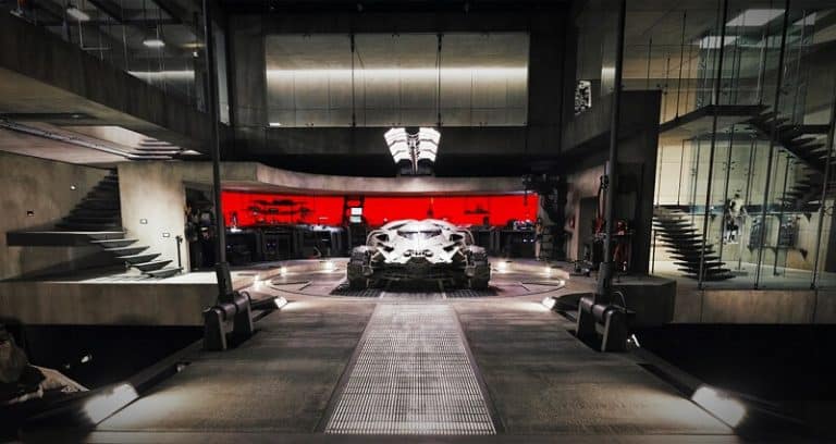Google Street View propose une visite guidée du repère plus très secret de Batman !