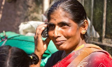 Inde, smartphone, bouton d'urgence contre les viols