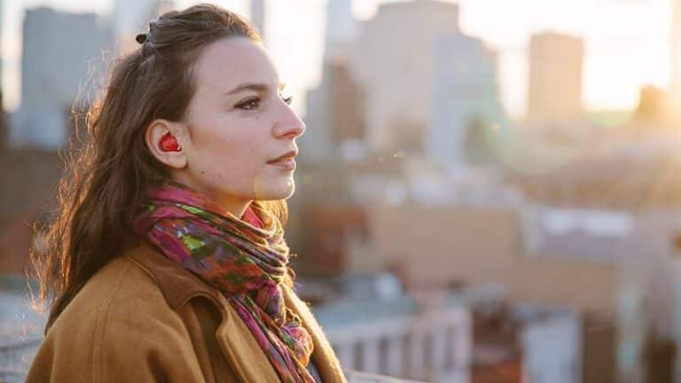 The Pilot : une oreillette pour traduire vos conversations en temps réel