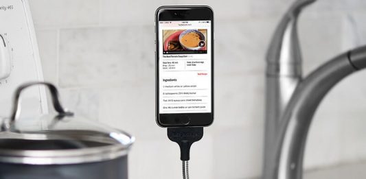 Bobine, câble en suspension pour charger un iPhone