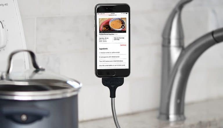 Bobine, le câble de rechargement à suspension pour iPhone