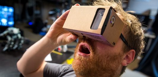 Cardboard Kit, casque de réalité virtuelle