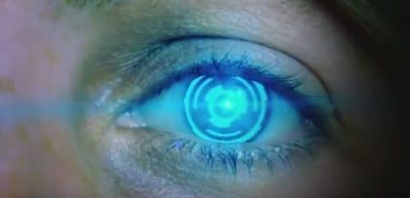 Un implant bionique redonne la vue à un homme aveugle depuis 40 ans Implant robotique, Œil opération