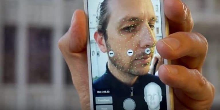Prendre des selfies en 3D sur Snapchat, une fonctionnalité bientôt disponible !