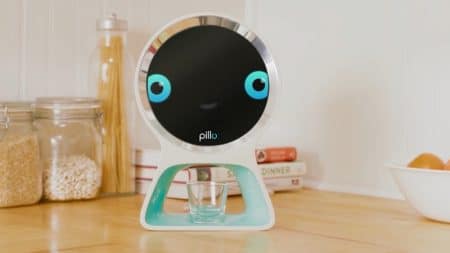 Pillo, robot, médicament