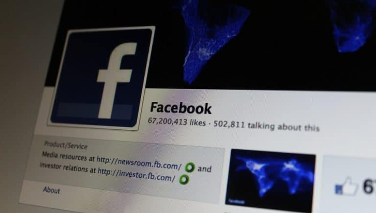 Voilà pourquoi vos statuts Facebook apparaissent parfois en gros caractères