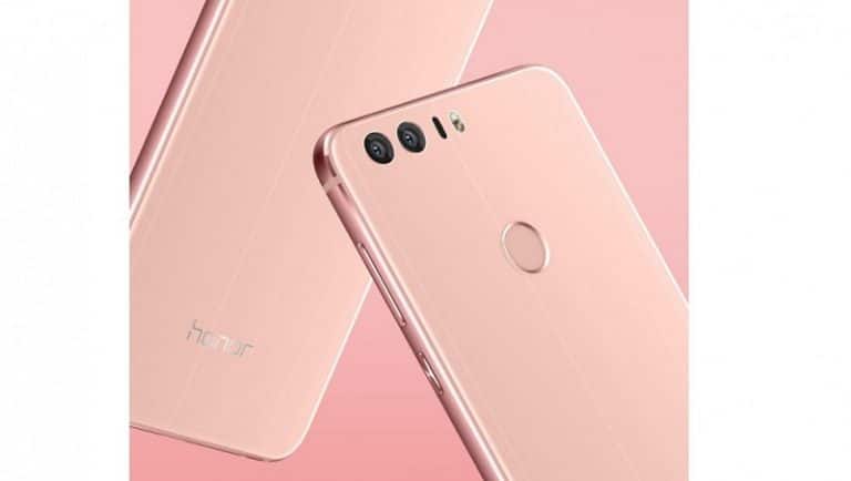 Honor 8 : le coloris Sakura Pink débarque en Europe