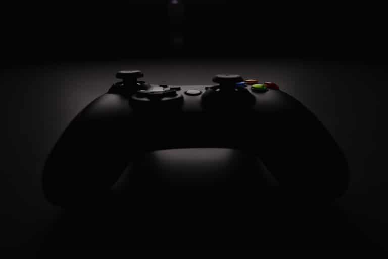 Spot TV Xbox One X : Microsoft promet la console la plus puissante du marché