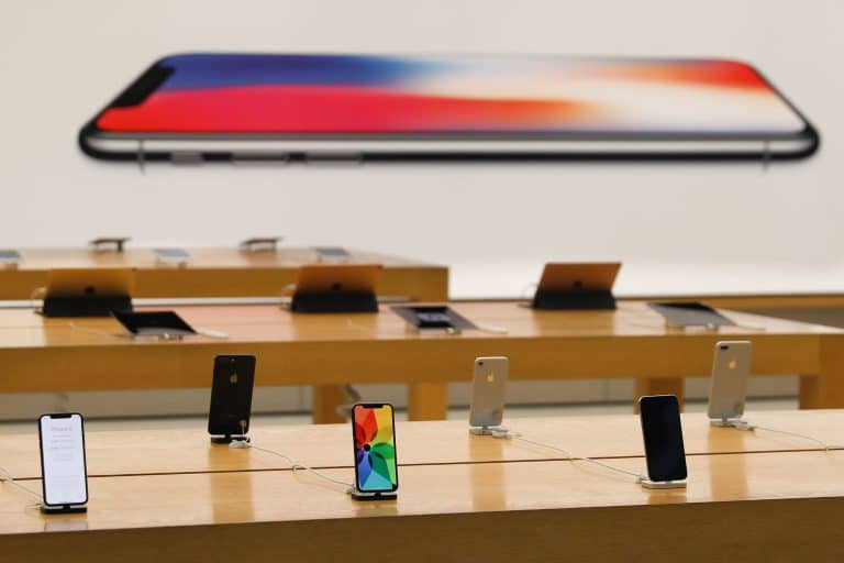Apple serait sur le point de lancer trois iPhone bord à bord en 2018