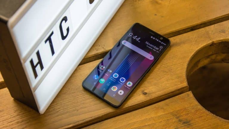 HTC U11+ : tout sur un milieu de gamme en retar mais puissant