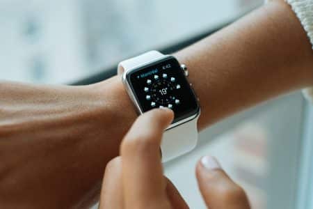 Quelle montre connectée pas chère choisir comme cadeau de Nouvel An ?