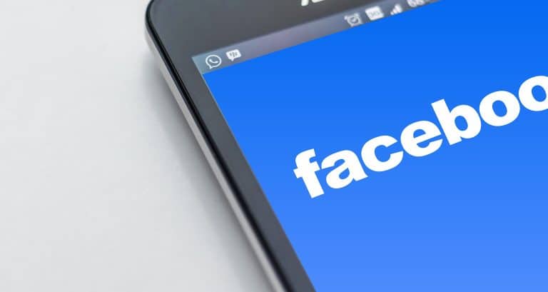 Facebook modifie son fil d&rsquo;actualité et donne la priorité à la famille et aux amis