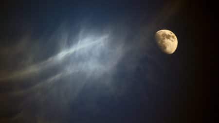 Une super lune, une lune bleue et une éclipse lunaire simultanées observables le 31 janvier 2018 super lune