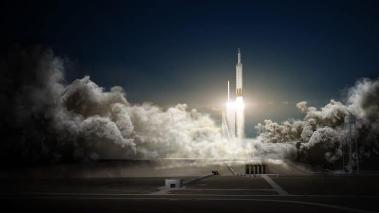 Falcon Heavy : un premier vol réussi pour l’énorme fusée de Space X