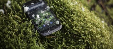 MWC 2018 : Land Rover officialise un smartphone ultra-résistant, l’Explore