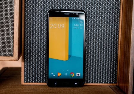 HTC U12 : premières fuites sur le prochain haut de gamme