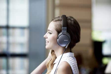 Bon plan Amazon : le casque Sony MDR-1AB Hi-Res bénéficie d’une réduction de 50 % casque